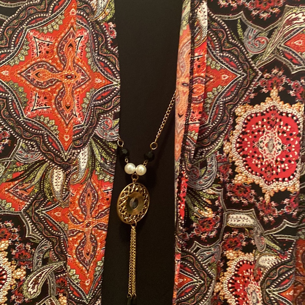 By design Medium Multi-colored long sleeve blouse. - Picture 4 of 5